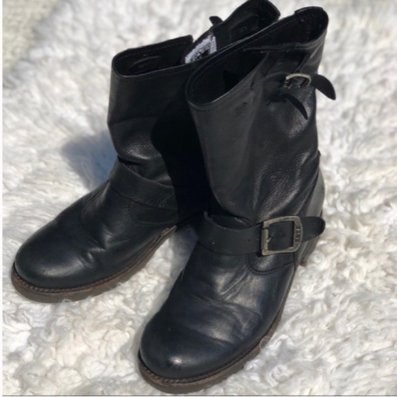 Frye Shoes - Frye Veronica Short Slouchy Black Boots